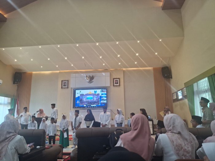 MTsN 5 Batang Hari Hadiri Launching Lebaran Yatim dan Disabilitas 2026 yang Digelar Kemenag Batang Hari MTsN 5 Batang Hari Hadiri Launching Lebaran Yatim dan Disabilitas 2026 yang Digelar Kemenag Batang Hari
