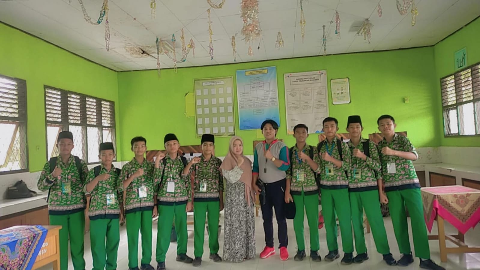 KESIAPAN PANITIA PEMILIHAN SUARA OSIM MTSN 5 BATANG HARI MASA BAKTI 2024/2025 MENCAPAI 100%