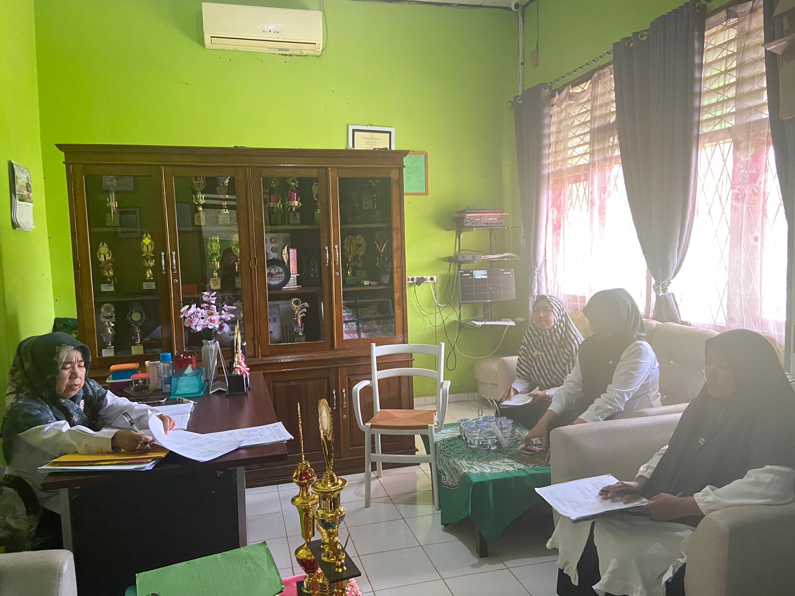 Rapat Koordinasi Kepala Madrasah Bersama Jajaran Waka dalam rangka Kemajuan MTsN 5 Batang Hari