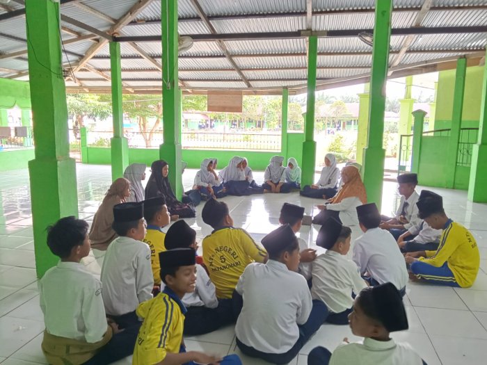 OSIM MTsN 5 Batang Hari Bersama Pembina Agama Rapatkan Program Ramadhan 2026