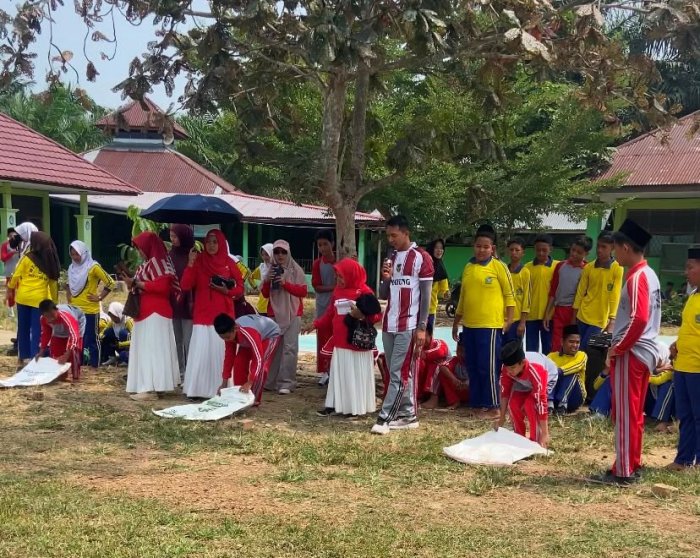 Meriahkan HUT RI ke-81 dan HUT Madrasah ke-23, MTsN 5 Batang Hari Gelar Beragam Perlombaan