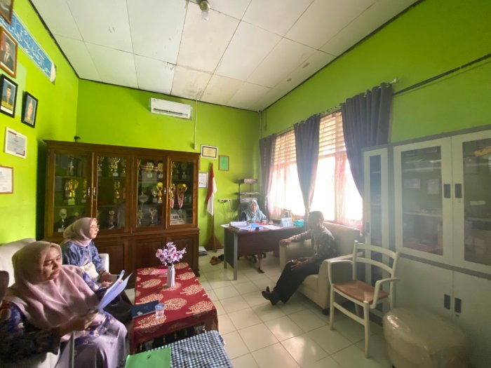 MTsN 5 BATANGHARI MENDAPATKAN KUNJUNGAN DARI BUMN-BSI