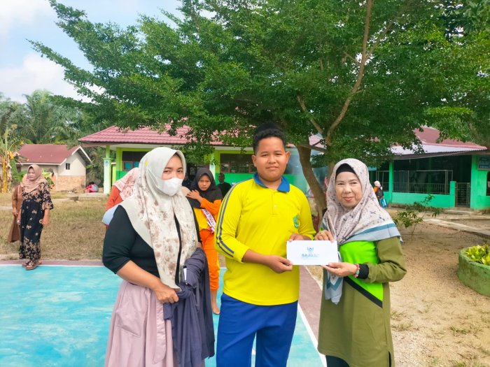 MTsN 5 Batang Hari Gelar Kegiatan Lebaran Yatim dalam Rangka Memperingati Muharam 1448 H MTsN 5 Batang Hari Gelar Kegiatan Lebaran Yatim dalam Rangka Memperingati Muharam 1448 H
