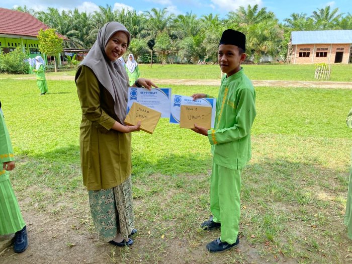 Mengenal Sufi Rahman Hakim, Peraih Juara Umum MTsN 5 Batang Semester Ganjil 2025/2026 Mengenal Sufi Rahman Hakim, Peraih Juara Umum MTsN 5 Batang Semester Ganjil 2025/2026