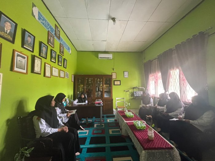 Kepala MTsN 5 Batang Hari Gelar Rapat Koordinasi Bahas Sejumlah Agenda Madrasah