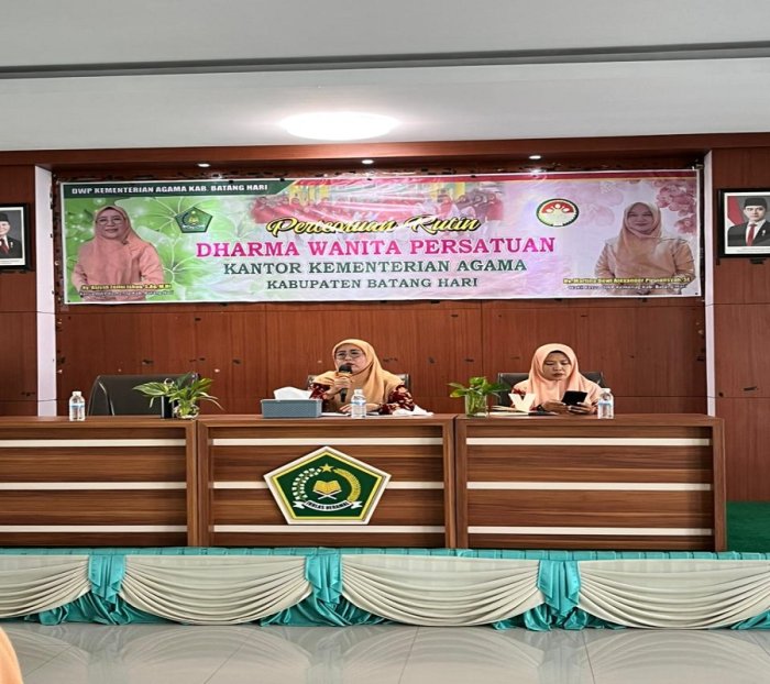 Kepala MTsN 5 Batang Hari Hadiri Pertemuan Rutin DWP Bahas Persiapan HAB dan Lomba Kepala MTsN 5 Batang Hari Hadiri Pertemuan Rutin DWP Bahas Persiapan HAB dan Lomba