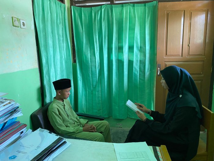 Guru BK MTsN 5 Batang Hari Gelar Konseling Siswa Bermasalah untuk Perbaikan Sikap dan Prestasi