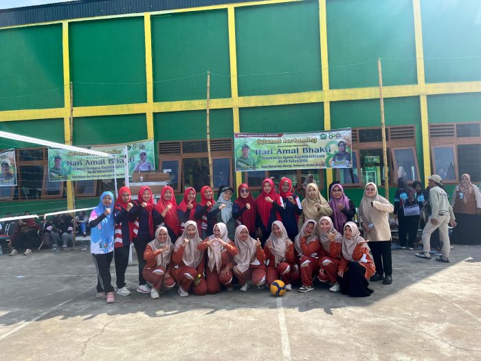 Tim Voli Putri MTsN 5 Batang Hari Gagal Melaju ke Babak 4 Besar Tim Voli Putri MTsN 5 Batang Hari Gagal Melaju ke Babak 4 Besar