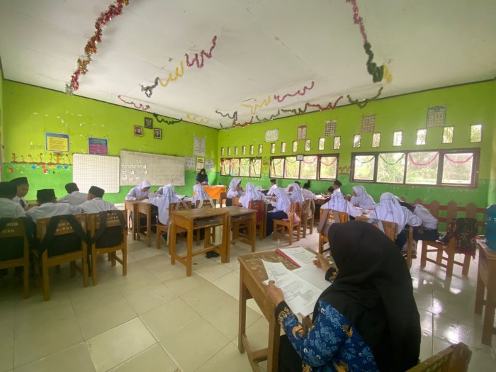 Tingkatkan Mutu Pembelajaran, Kepala Madrasah Laksanakan Supervisi Kelas