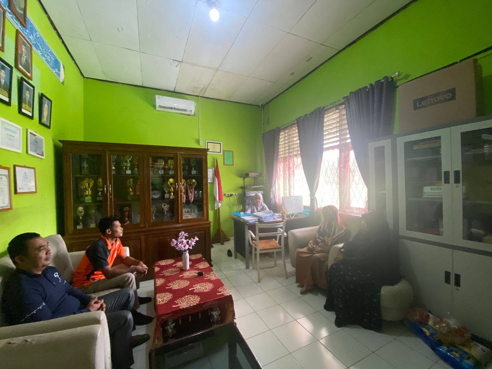 Kepala MTsN 5 Batang Hari Adakan Pembinaan Tenaga Kependidikan Kepala MTsN 5 Batang Hari Adakan Pembinaan Tenaga Kependidikan