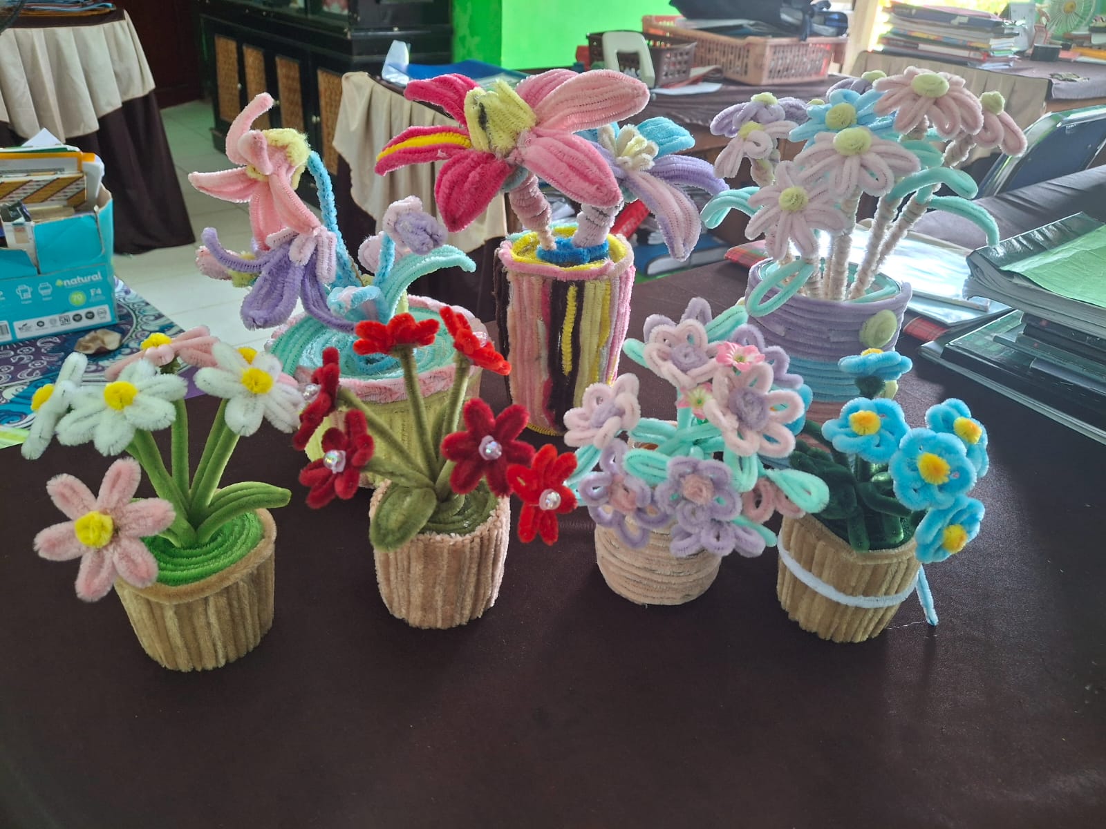 Karya Siswa Laris Manis, Banyak Peminat